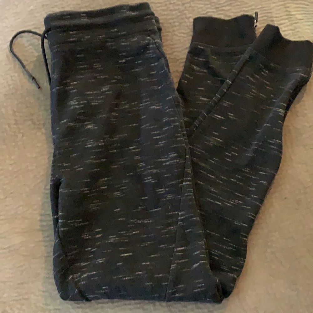 Men’s Joggers M